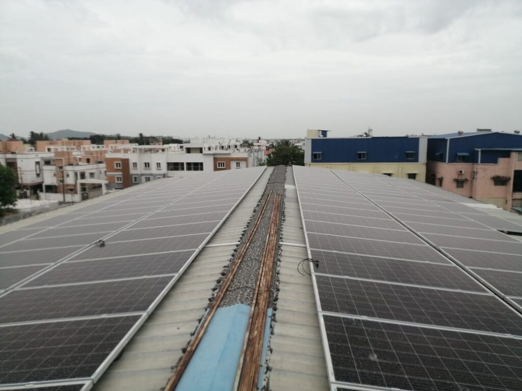 Rooftop Solar Maintenance: Cleaning Cycles, Degradation Prevention & Inverter Health